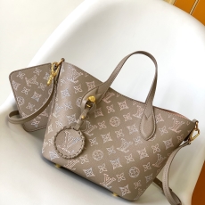 Louis Vuitton Shopping Bags